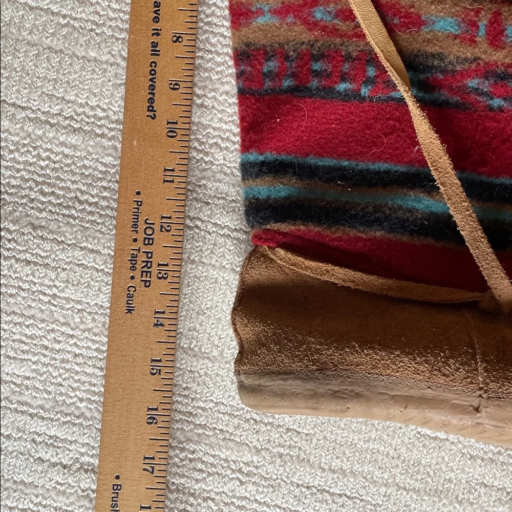 Steger Mukluks Southwestern Pattern Suede Wool Boot Covers - Red & Tan - Picture 6 of 8